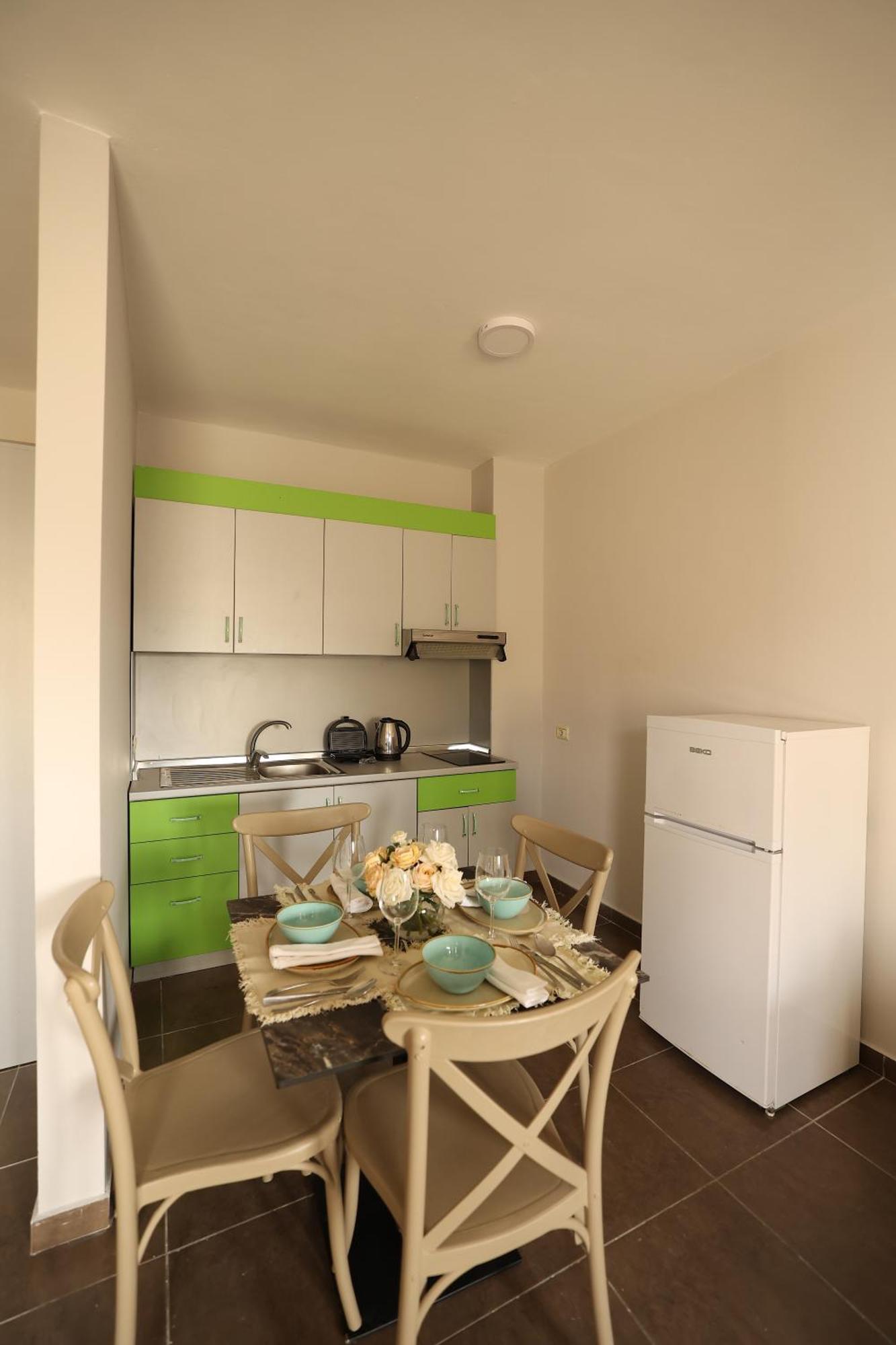 Dyrrah Seaside Apartments Durres Ngoại thất bức ảnh