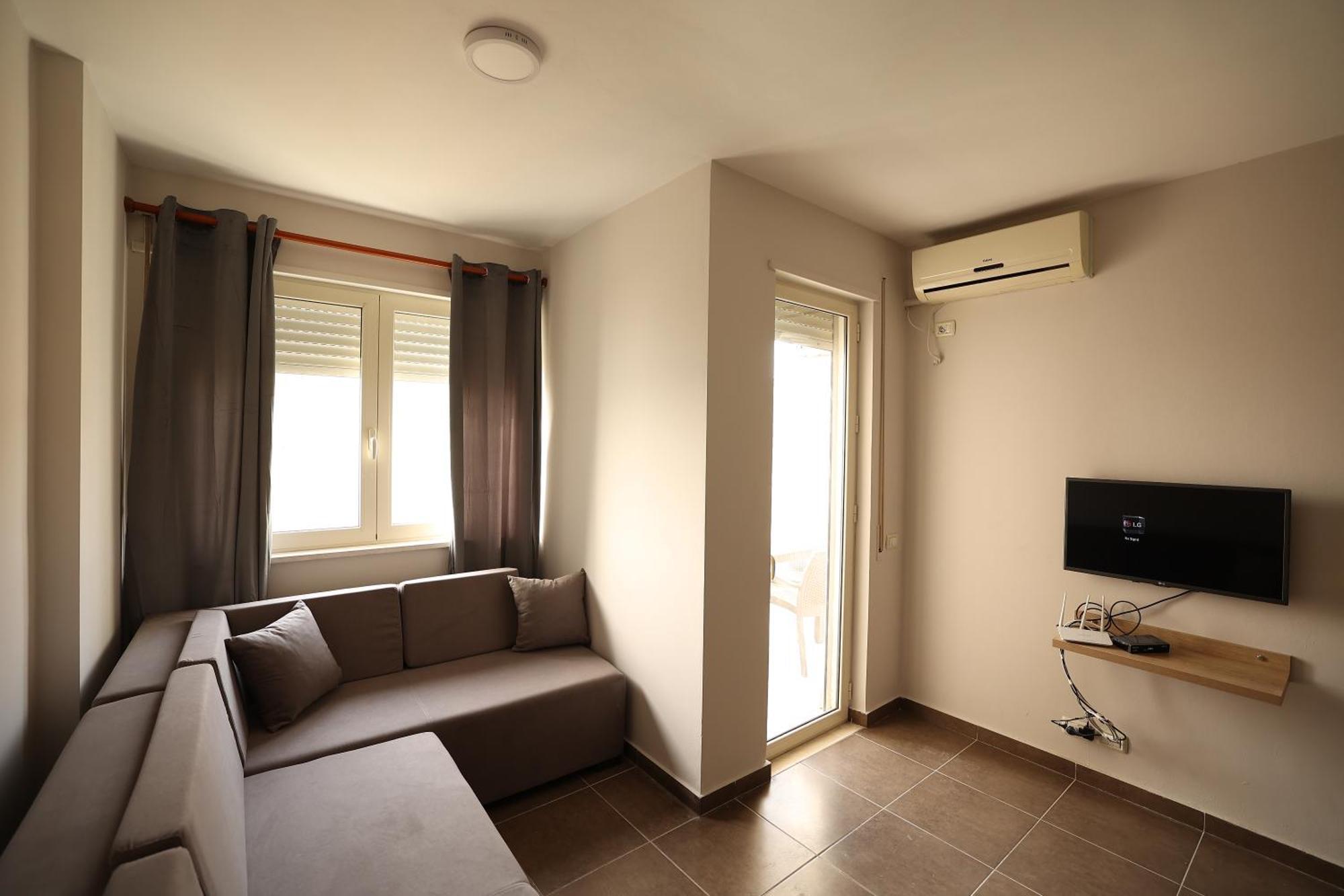 Dyrrah Seaside Apartments Durres Ngoại thất bức ảnh