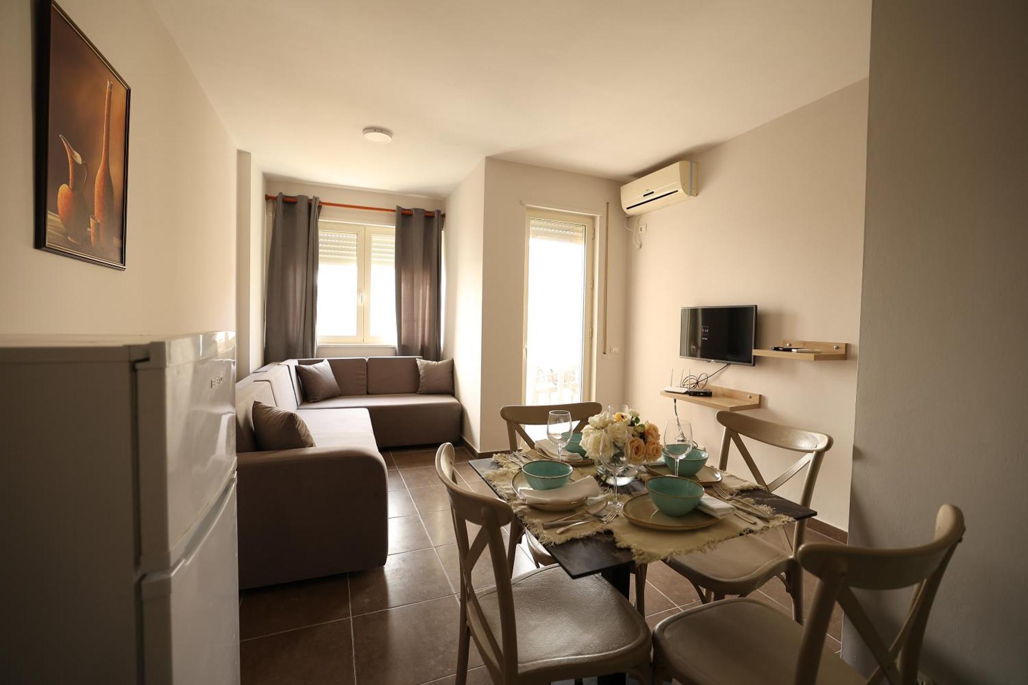Dyrrah Seaside Apartments Durres Ngoại thất bức ảnh