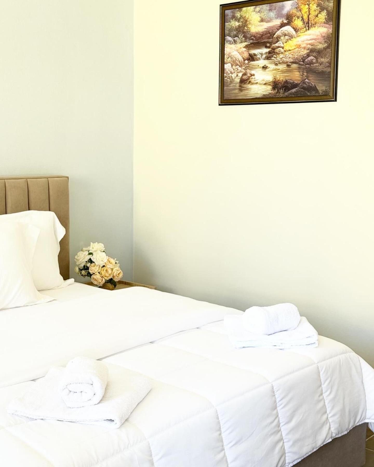 Dyrrah Seaside Apartments Durres Ngoại thất bức ảnh